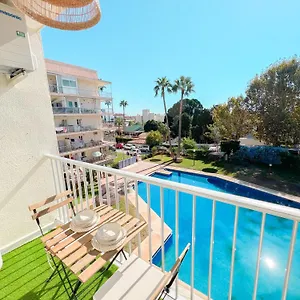 https://carihuela-park-palace-a-600-metros-de-la-playa.1costadelsol.com